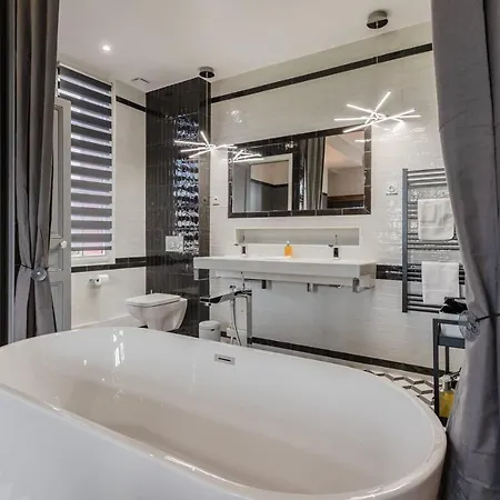 Le Manoir Des Embruns 14p - Location N1- Terrace- Public Parking 2 Min *
